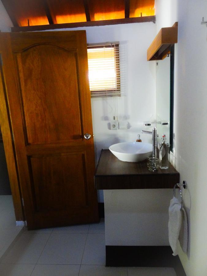 Teras Lombok Bungalow Senggigi Buitenkant foto